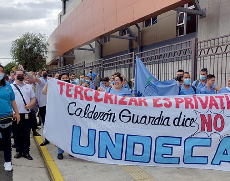 UNDECA: ¡NO! a la privatización de servicios de la CCSS