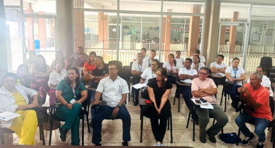 Trabajadores de ATAP y Farmacia de Área de Salud de Nicoya en Asamblea